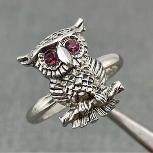 Cute Vintage 70s Sarah Coventry Adjustable Owl Ring with Purple Rhinestone Eyes